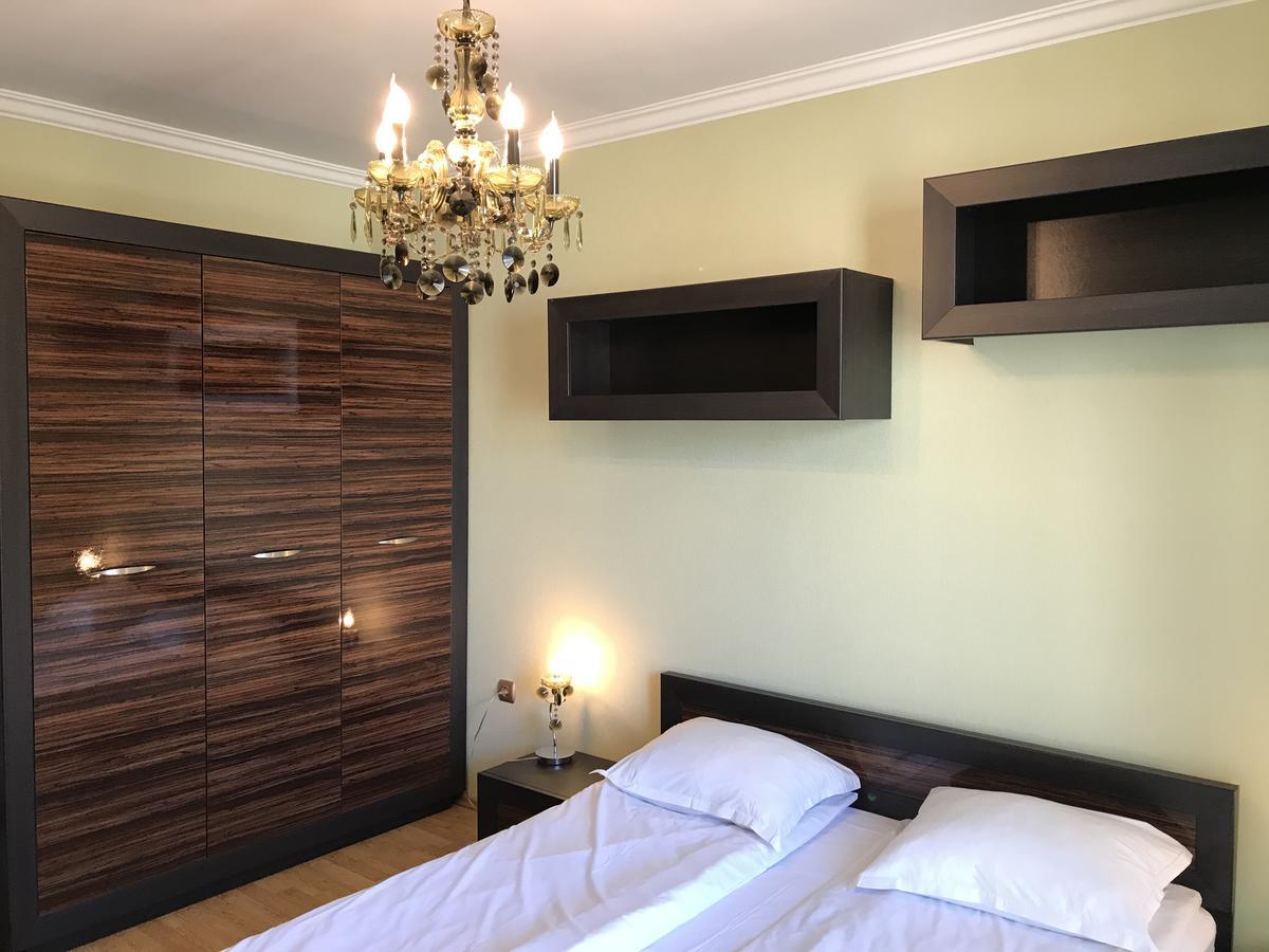 Apartcomplex Splendid Saints Constantine and Helena Exterior foto