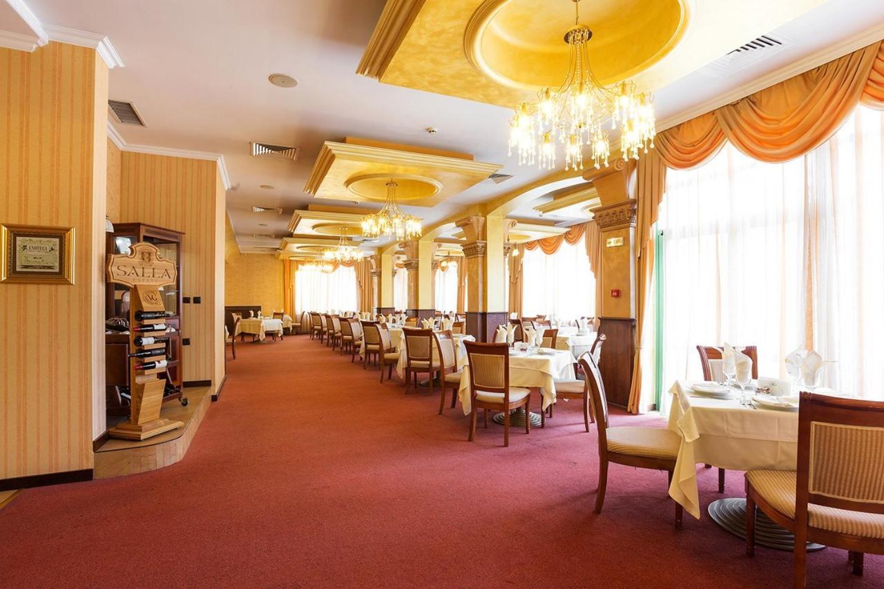 Apartcomplex Splendid Saints Constantine and Helena Exterior foto